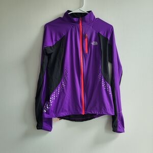 The North Face Light Weight Runners Flash dry Ladies Jacket Size Small